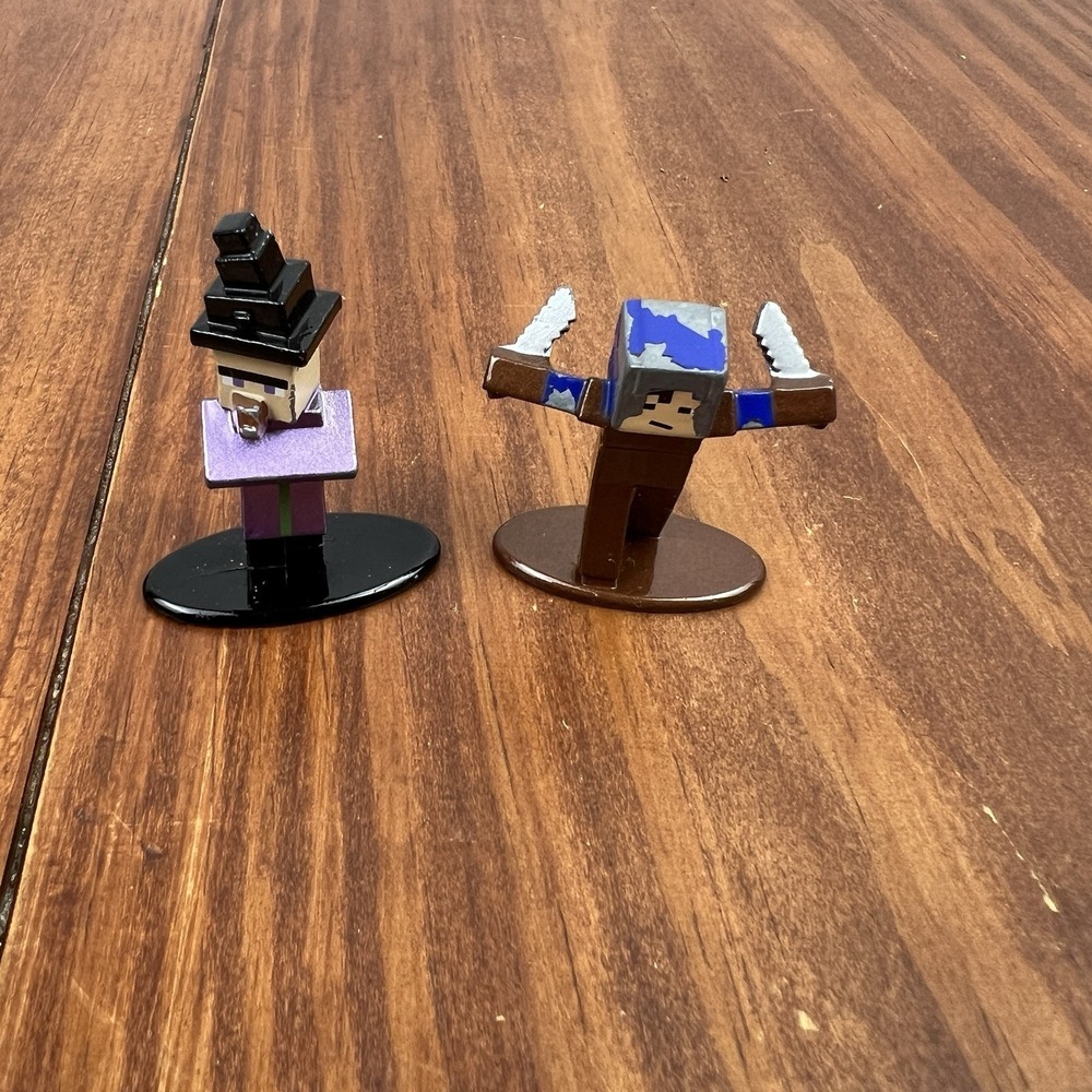 Minecraft Metal Mini Figures Lot Jada Toys Witch & Vindicator Die-Cast Figurines